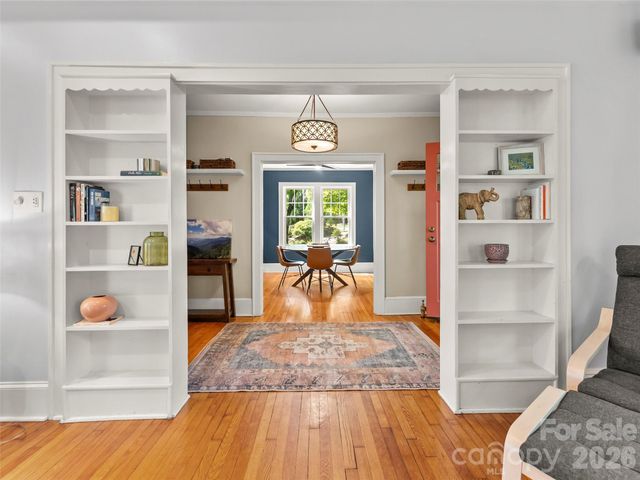 1 Kenilworth Road, Asheville, NC 28803