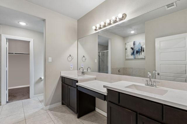 1813 Meadow Trail Lane, Aubrey, TX 76227