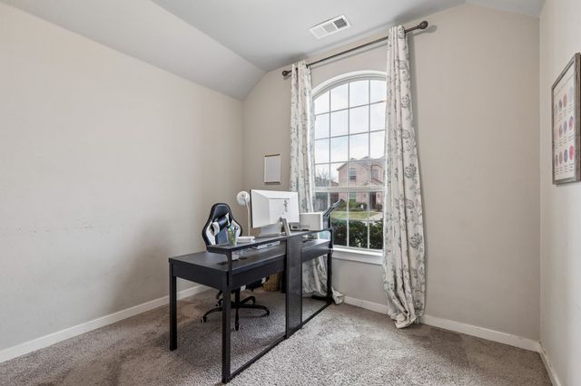 1813 Meadow Trail Lane, Aubrey, TX 76227