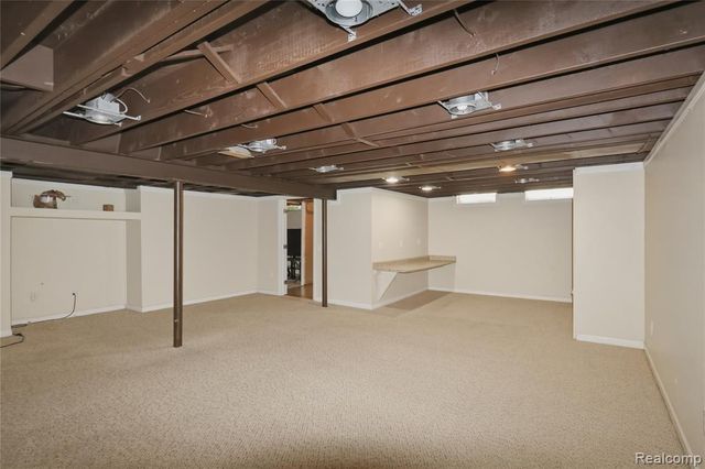3125 Hedge Drive, Sterling Heights, MI 48310