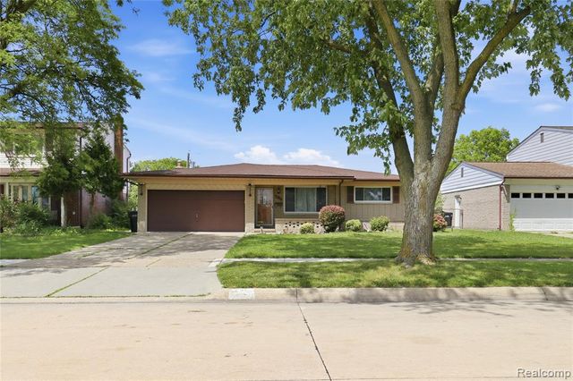 3125 Hedge Drive, Sterling Heights, MI 48310