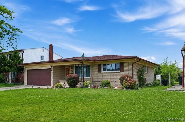 3125 Hedge Drive, Sterling Heights, MI 48310