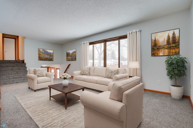 1815 20th Avenue S, Moorhead, MN 56560