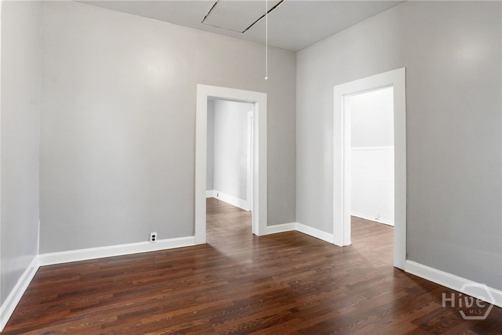 Image 11 of property listing at 1023 W 37th Street, Savannah, GA 31415