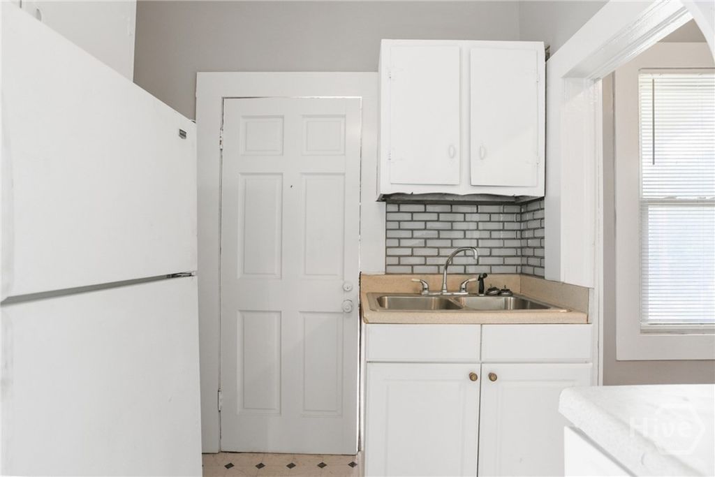 Image 17 of property listing at 1023 W 37th Street, Savannah, GA 31415