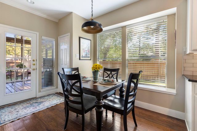 6 Tethered Vine Place, The Woodlands, TX 77382