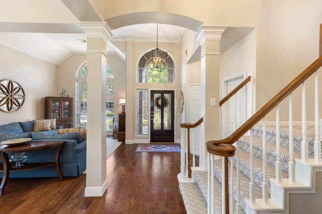 6 Tethered Vine Place, The Woodlands, TX 77382