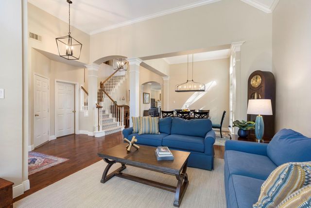 6 Tethered Vine Place, The Woodlands, TX 77382