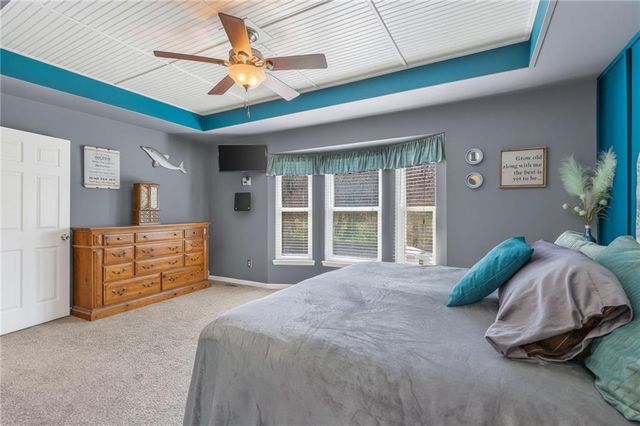 4412 NW PENNINGTON Lane, Blue Springs, MO 64015