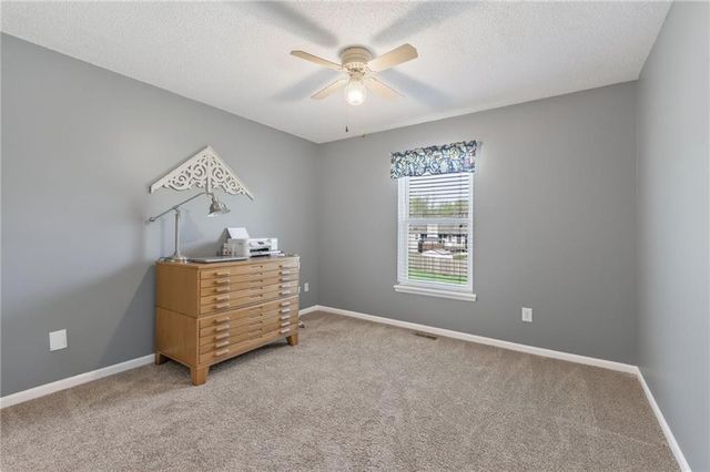 4412 NW PENNINGTON Lane, Blue Springs, MO 64015