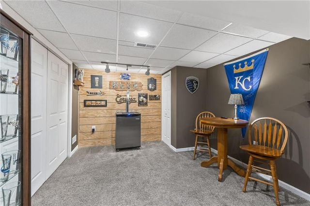 4412 NW PENNINGTON Lane, Blue Springs, MO 64015
