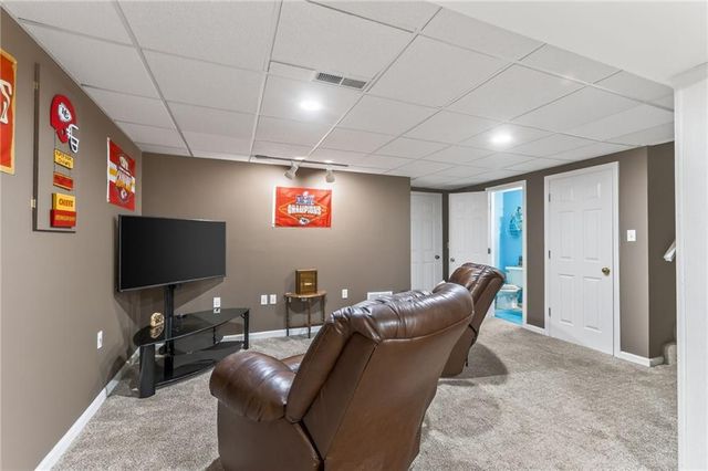4412 NW PENNINGTON Lane, Blue Springs, MO 64015