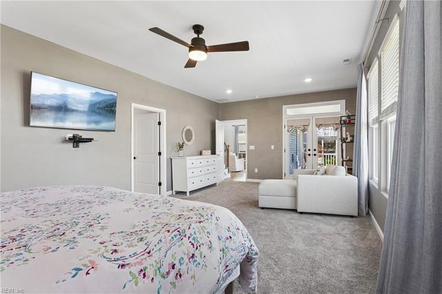 1 Dove Point TRL, Poquoson, VA 23662