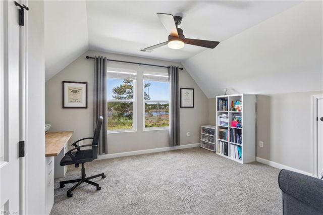 1 Dove Point TRL, Poquoson, VA 23662
