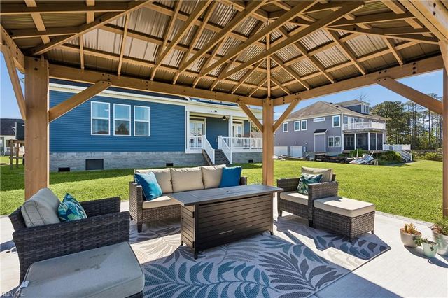 1 Dove Point TRL, Poquoson, VA 23662