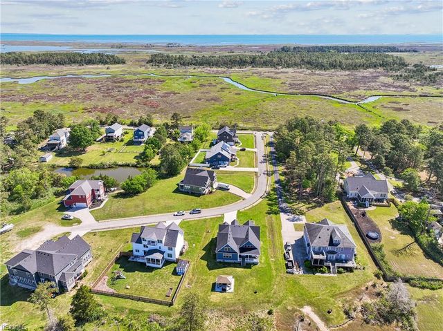 1 Dove Point TRL, Poquoson, VA 23662