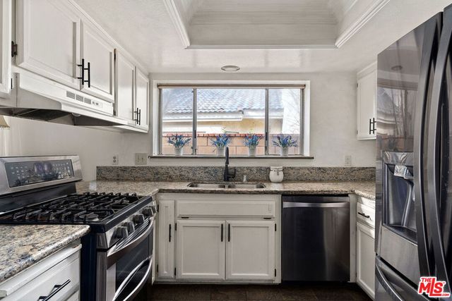 12960 Greensboro Road, Victorville, CA 92395