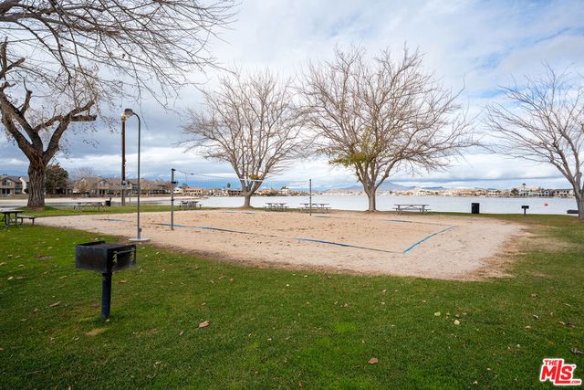 12960 Greensboro Road, Victorville, CA 92395