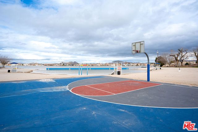 12960 Greensboro Road, Victorville, CA 92395