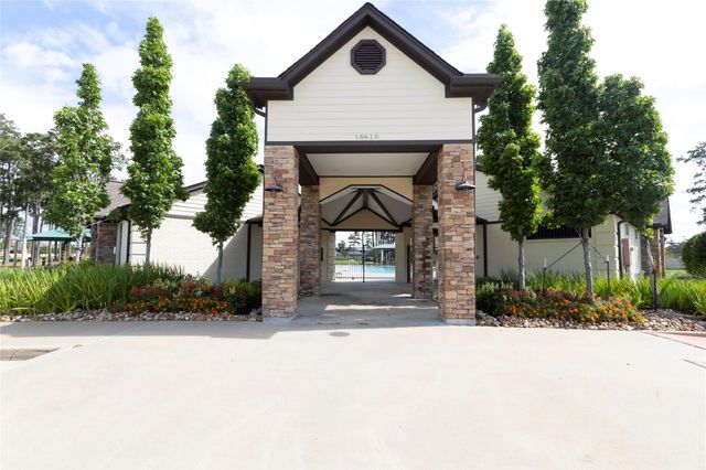 18915 Roseworth Court, Tomball, TX 77377