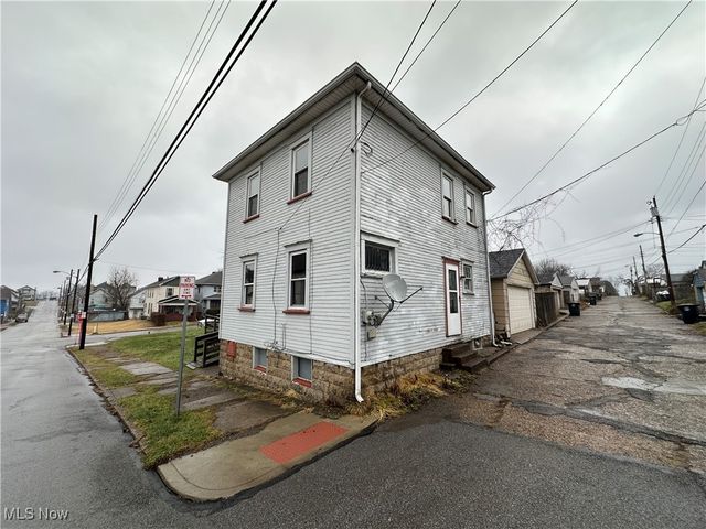 612 Pittsburgh Street, Steubenville, OH 43952