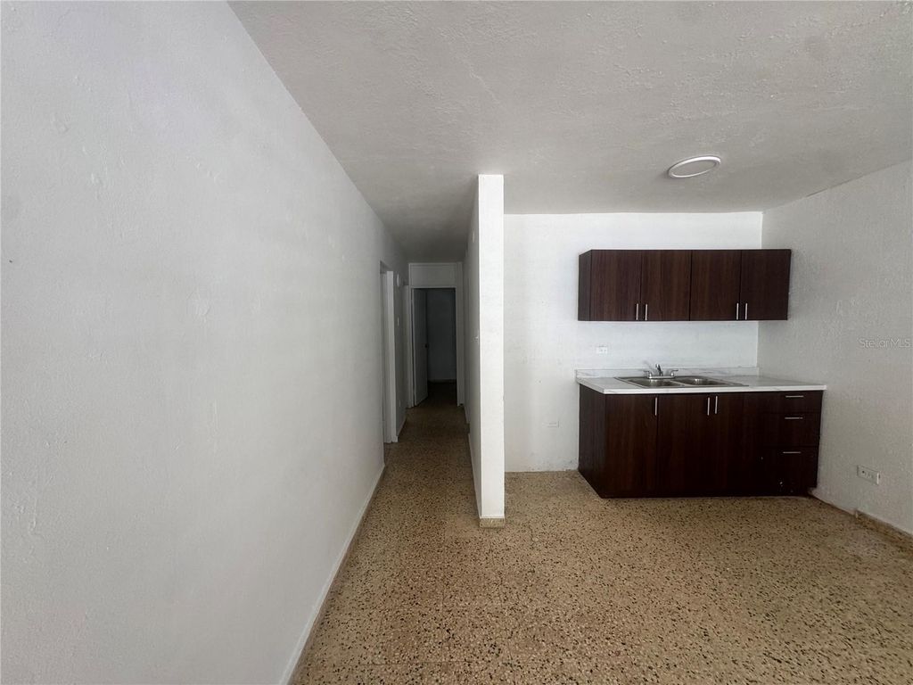 Image 12 of property listing at 5 CALLE 5 E 15, Corozal, PR 00783