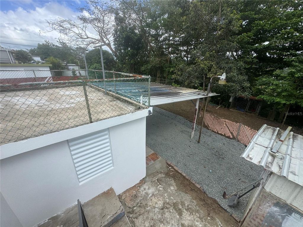 Image 23 of property listing at 5 CALLE 5 E 15, Corozal, PR 00783