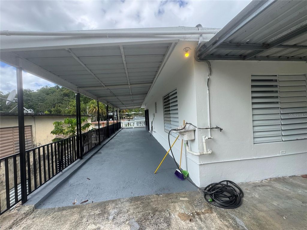 Image 24 of property listing at 5 CALLE 5 E 15, Corozal, PR 00783