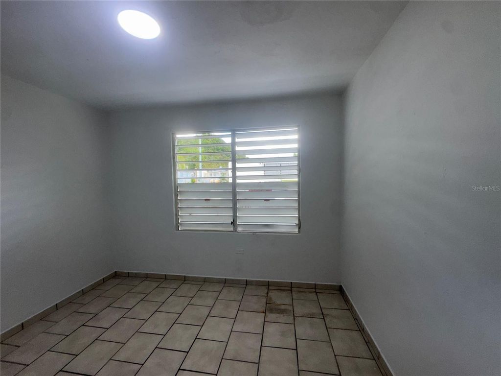 Image 33 of property listing at 5 CALLE 5 E 15, Corozal, PR 00783
