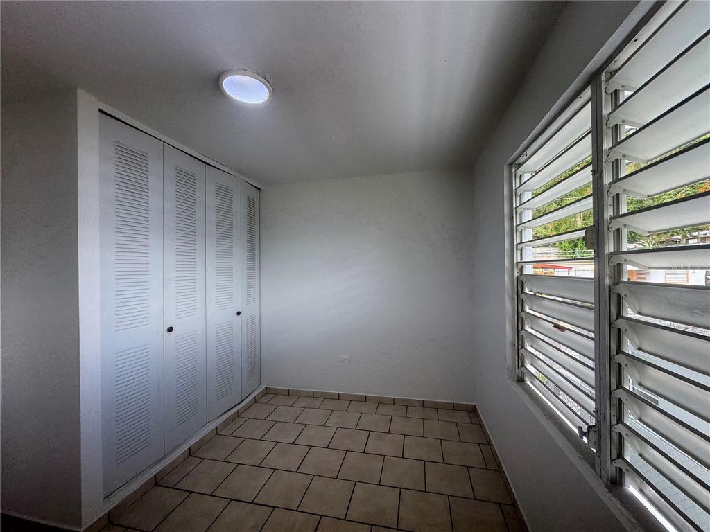 Image 34 of property listing at 5 CALLE 5 E 15, Corozal, PR 00783