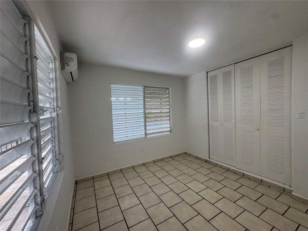 Image 38 of property listing at 5 CALLE 5 E 15, Corozal, PR 00783