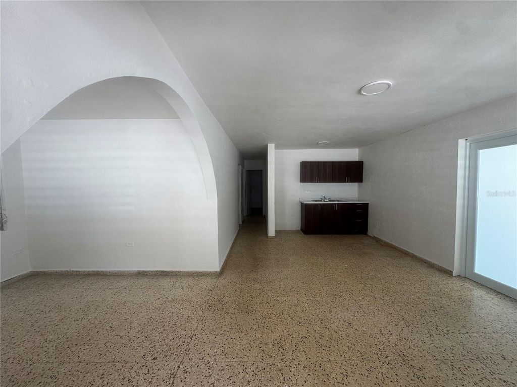 Image 7 of property listing at 5 CALLE 5 E 15, Corozal, PR 00783