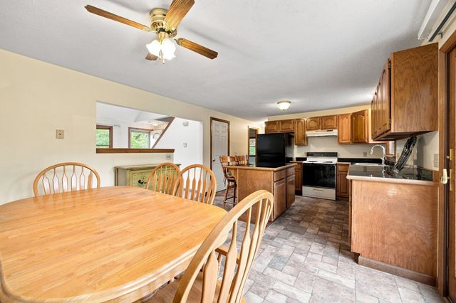 10 Mountianview Street, Wilbraham, MA 01095