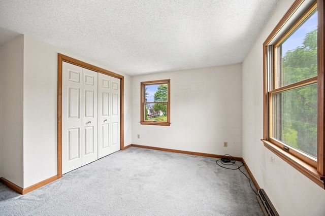10 Mountianview Street, Wilbraham, MA 01095