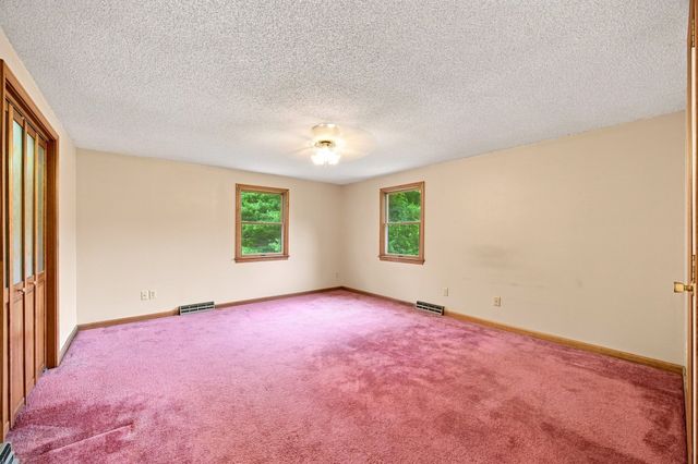 10 Mountianview Street, Wilbraham, MA 01095