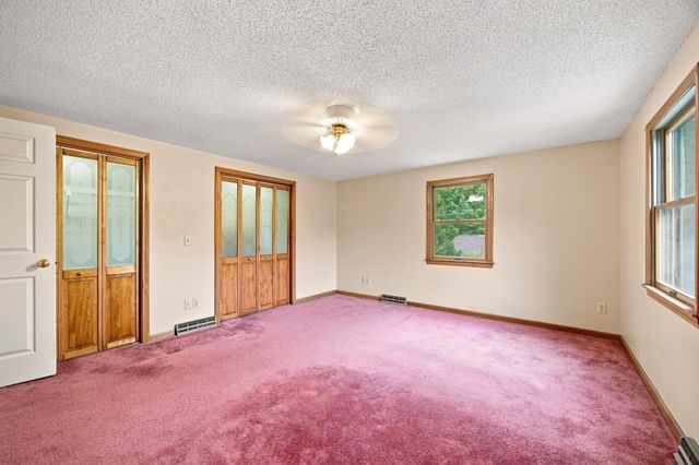 10 Mountianview Street, Wilbraham, MA 01095