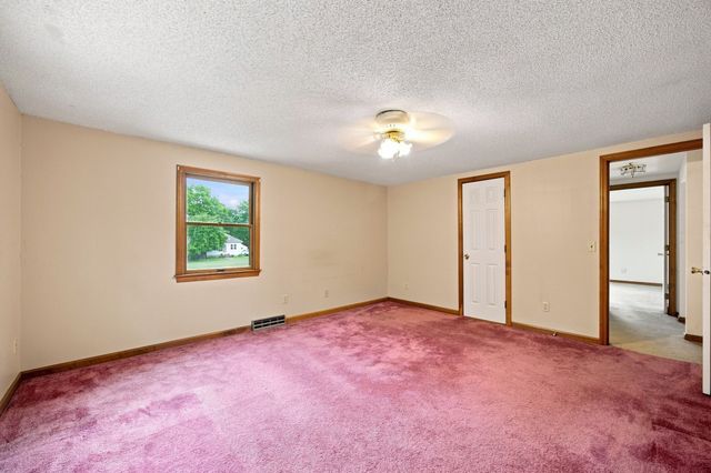 10 Mountianview Street, Wilbraham, MA 01095
