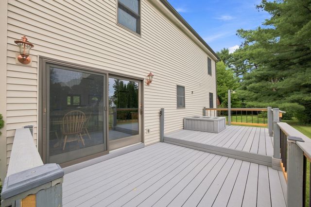 10 Mountianview Street, Wilbraham, MA 01095