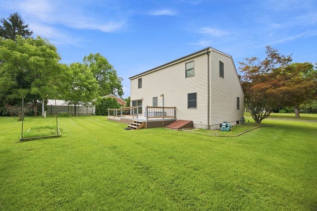 10 Mountianview Street, Wilbraham, MA 01095