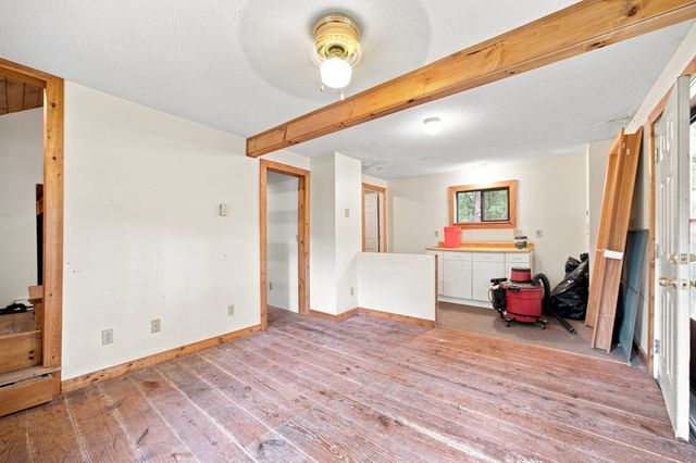 10 Mountianview Street, Wilbraham, MA 01095