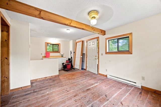 10 Mountianview Street, Wilbraham, MA 01095