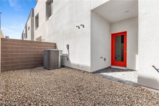 8629 Ensworth Street 114, Las Vegas, NV 89123