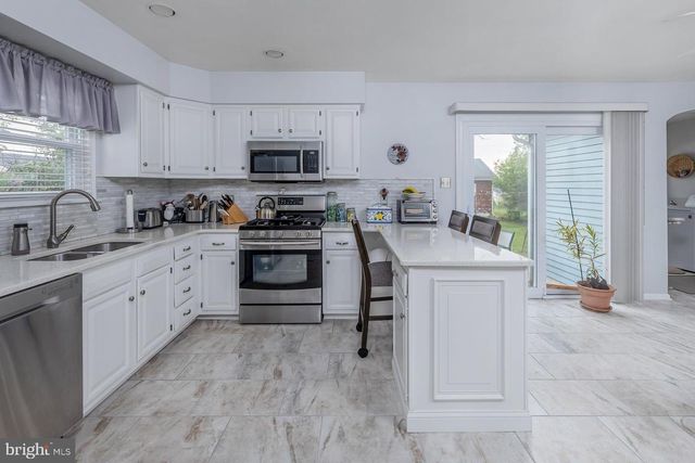 120 BOWERS AVE, Runnemede, NJ 08078