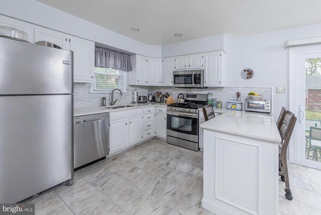 120 BOWERS AVE, Runnemede, NJ 08078