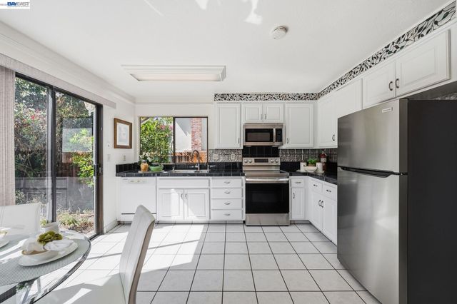 38785 Altura St, Fremont, CA 94536