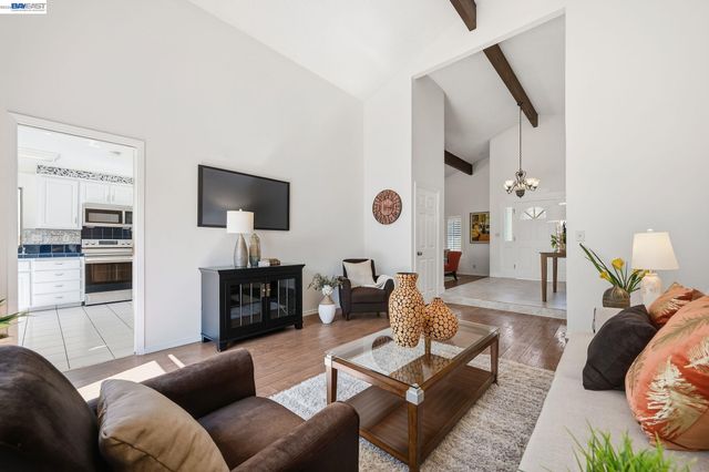 38785 Altura St, Fremont, CA 94536