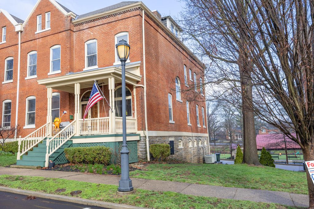 15 Greene Street, Fort Thomas, KY 41075
