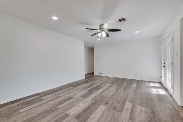 1309 Sycamore Street, Waxahachie, TX 75165