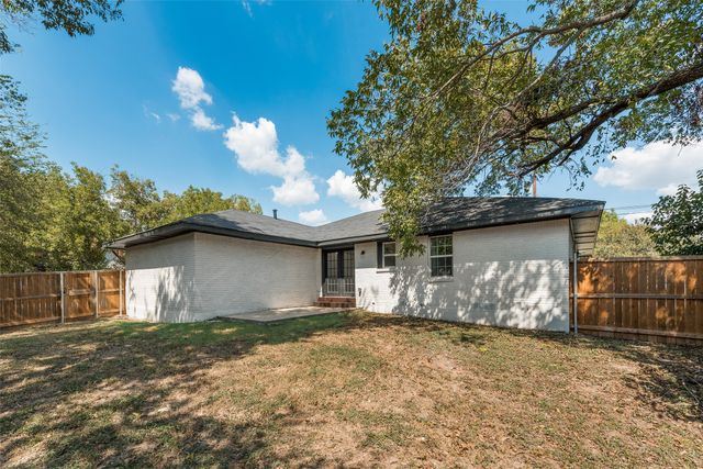 1309 Sycamore Street, Waxahachie, TX 75165
