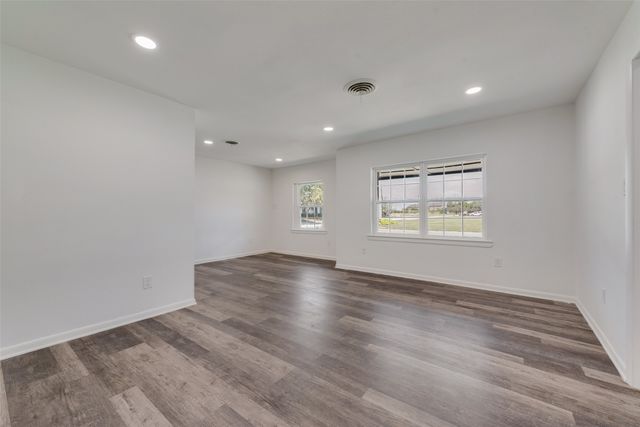 1309 Sycamore Street, Waxahachie, TX 75165